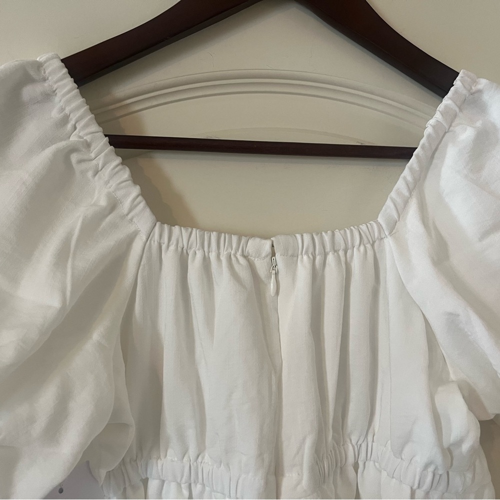 NEW! BP Brand White Rich
Balloon Sleeve Lined Mini Dress
Size Junior's medium - Picture 12 of 15